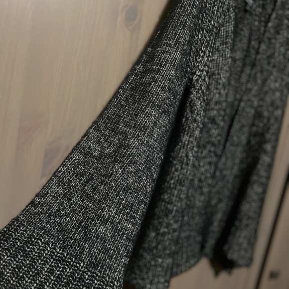Black and grey Lucky Brand sweater - Picture 3 of 3